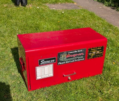Vintage snap tool box top - vintage,