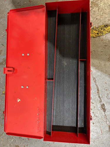 Snap red painted - snap-on, metal